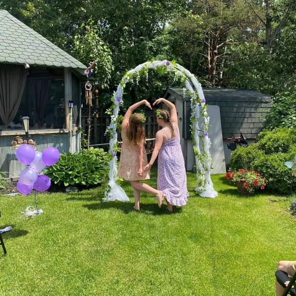 Meet your Posher, Addyson - Picture 1 of 1